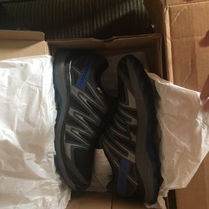 Solomon tennis shoes